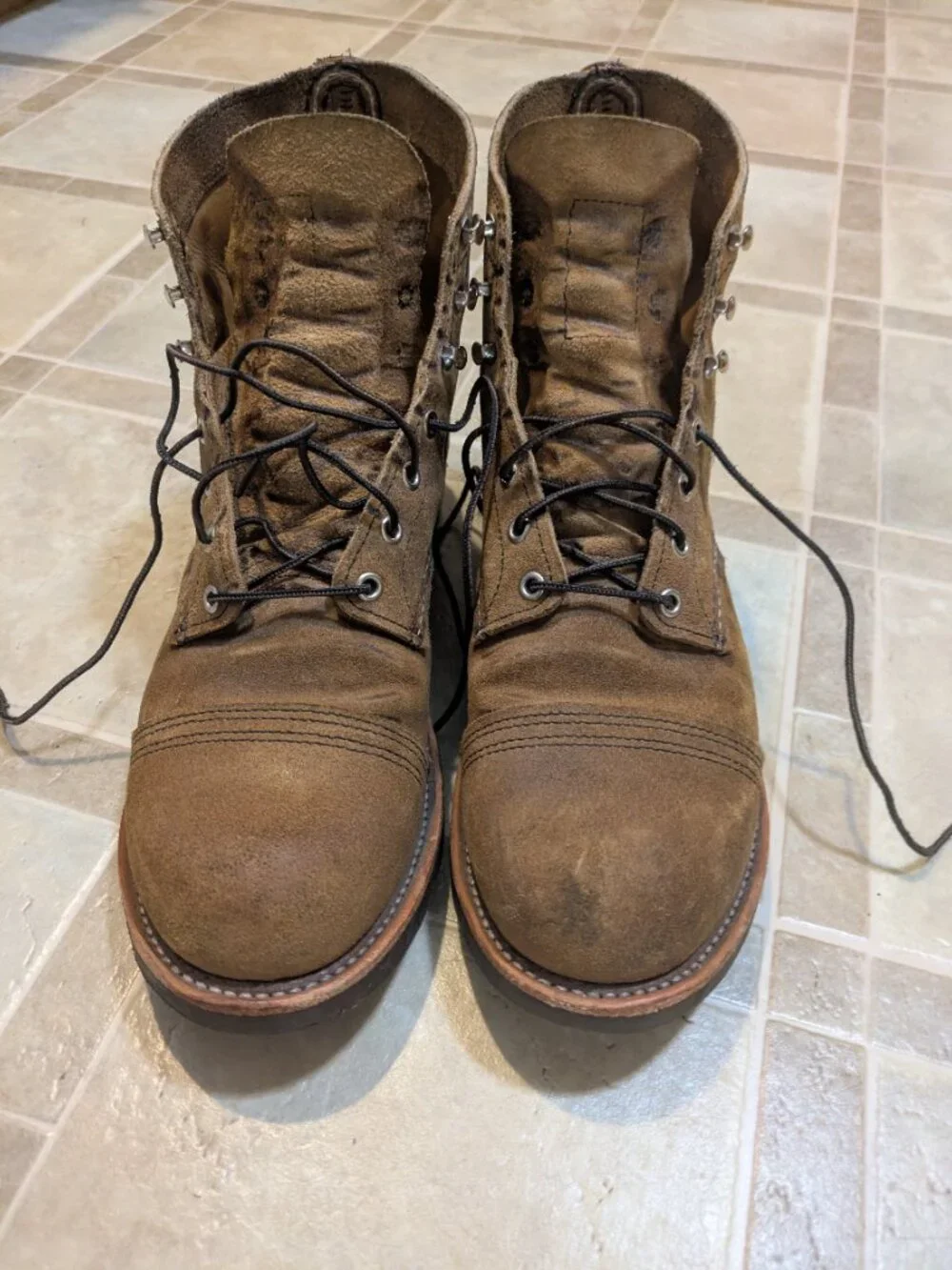 Red Wing Boots 8083 Iron Ranger Size 10.5